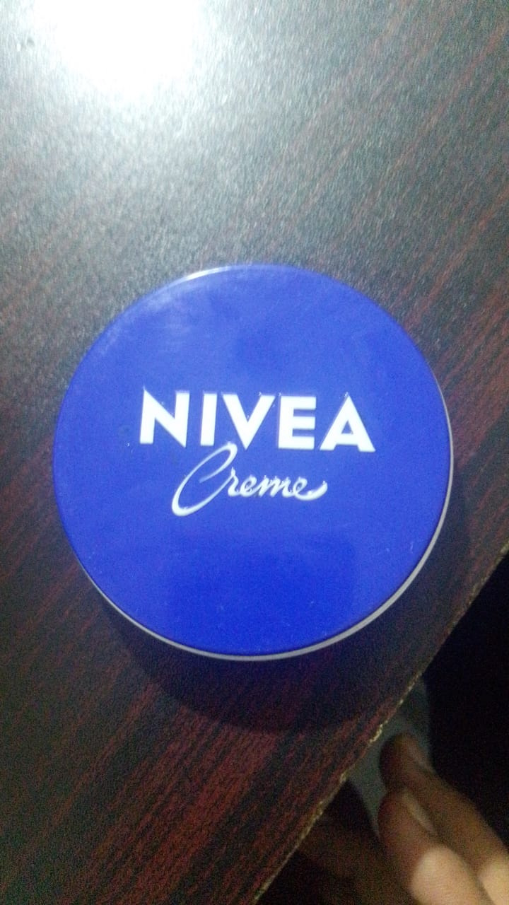 Nivea Creme for Unisex | moisturizing cream for Face, Body and Hand | Facial moisturizer | cosmetics product